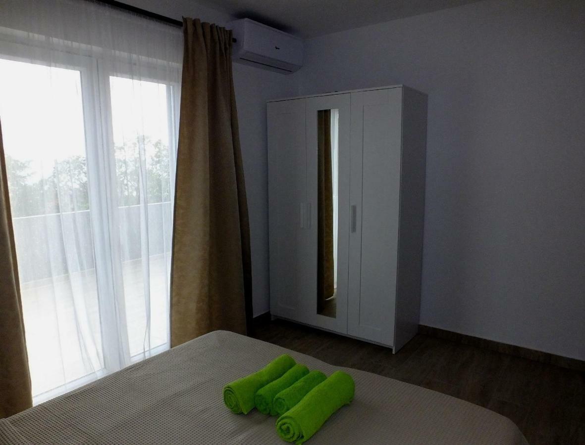 Apartmani Berno Starigrad Paklenica Exterior foto